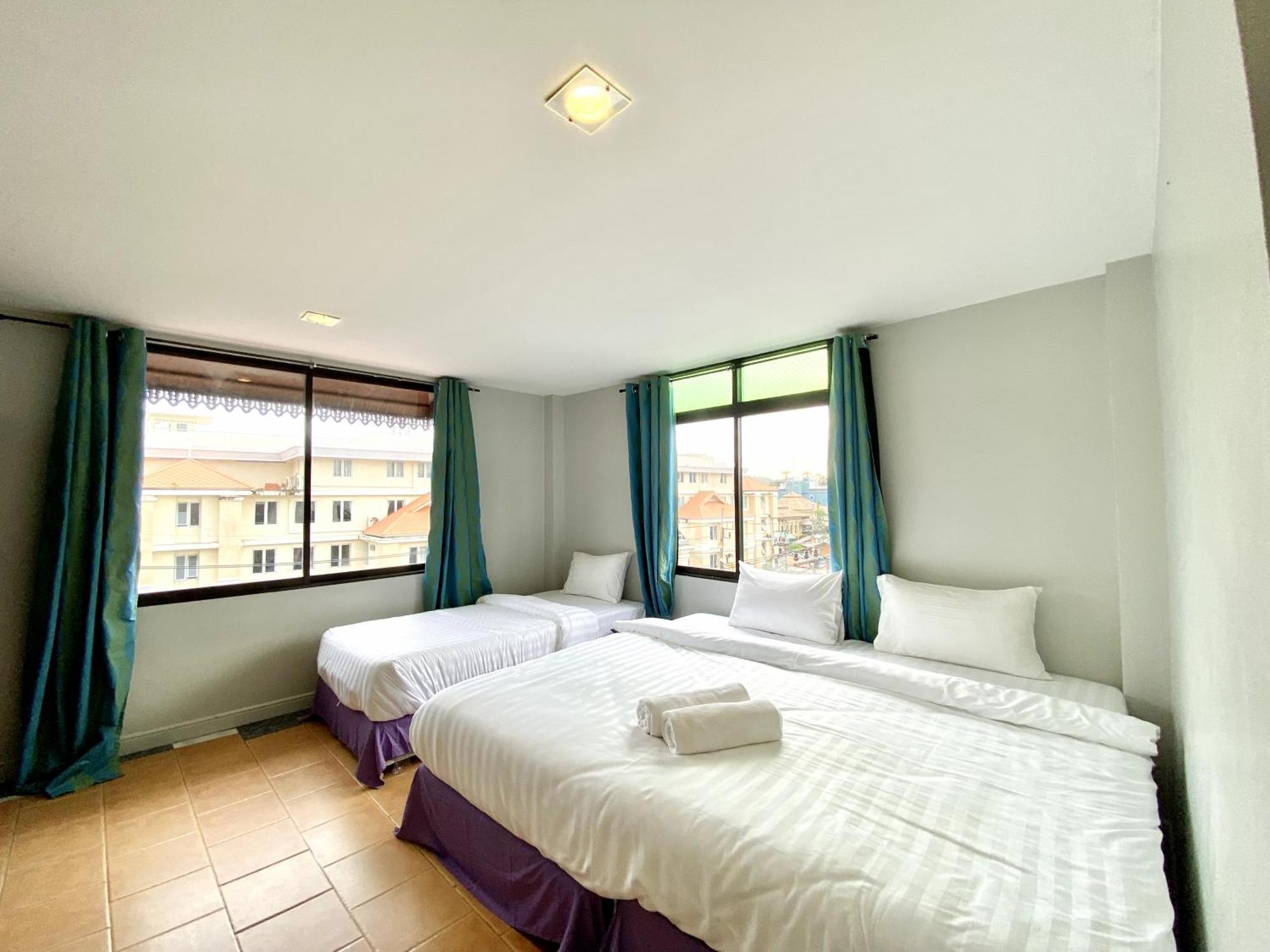 Beachwalk Minotel Patong 외부 사진