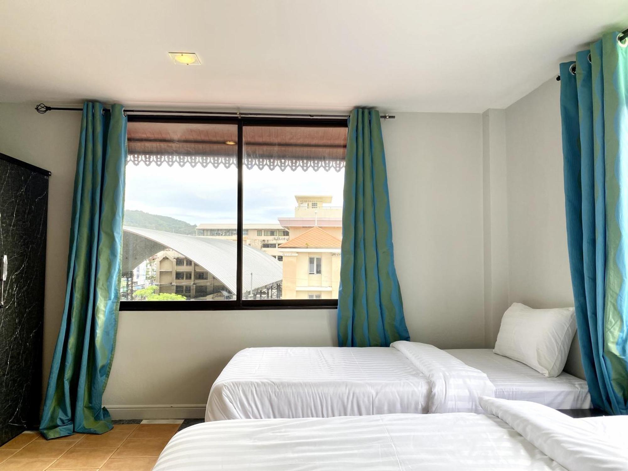 Beachwalk Minotel Patong 외부 사진