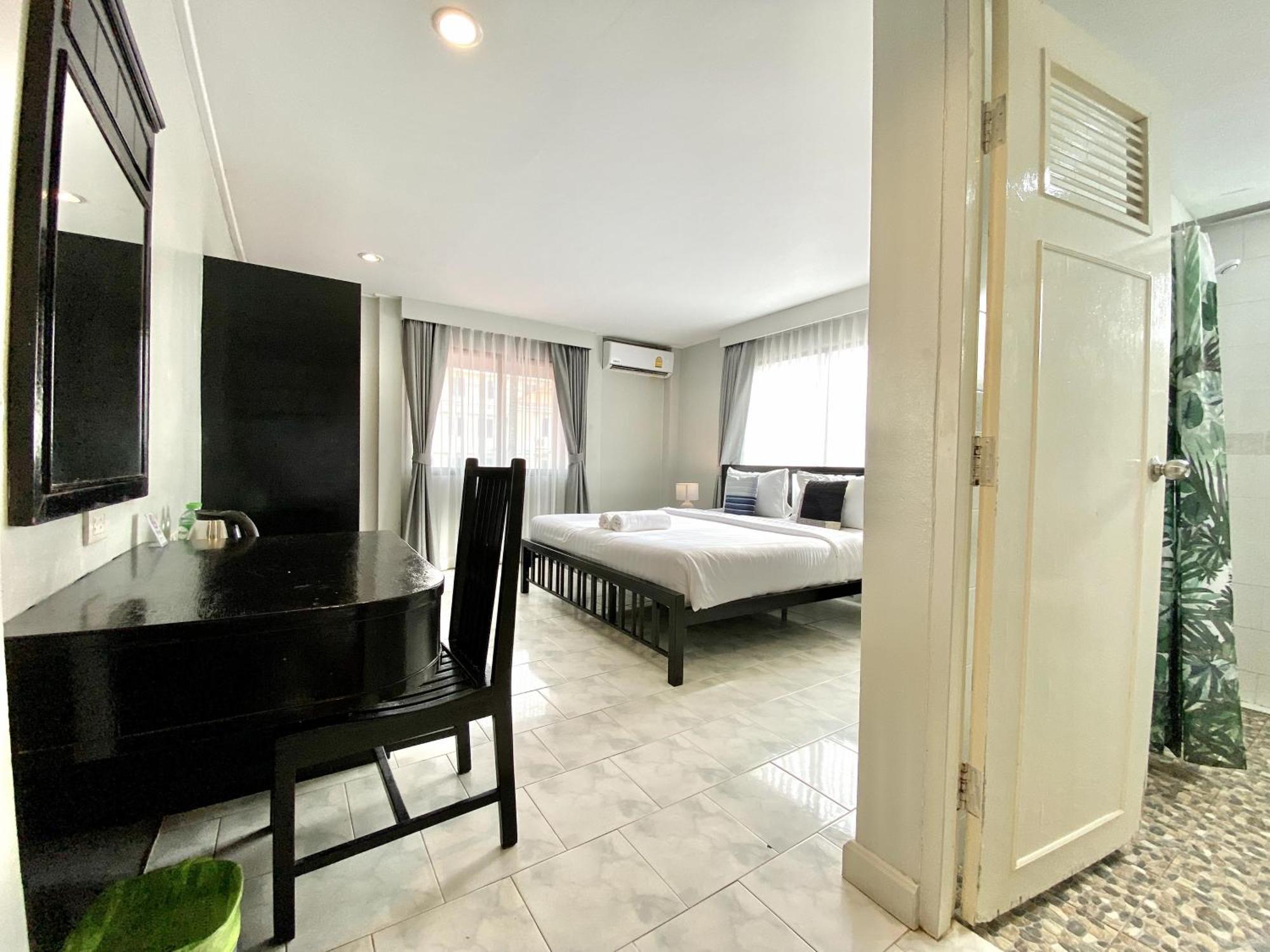 Beachwalk Minotel Patong 외부 사진