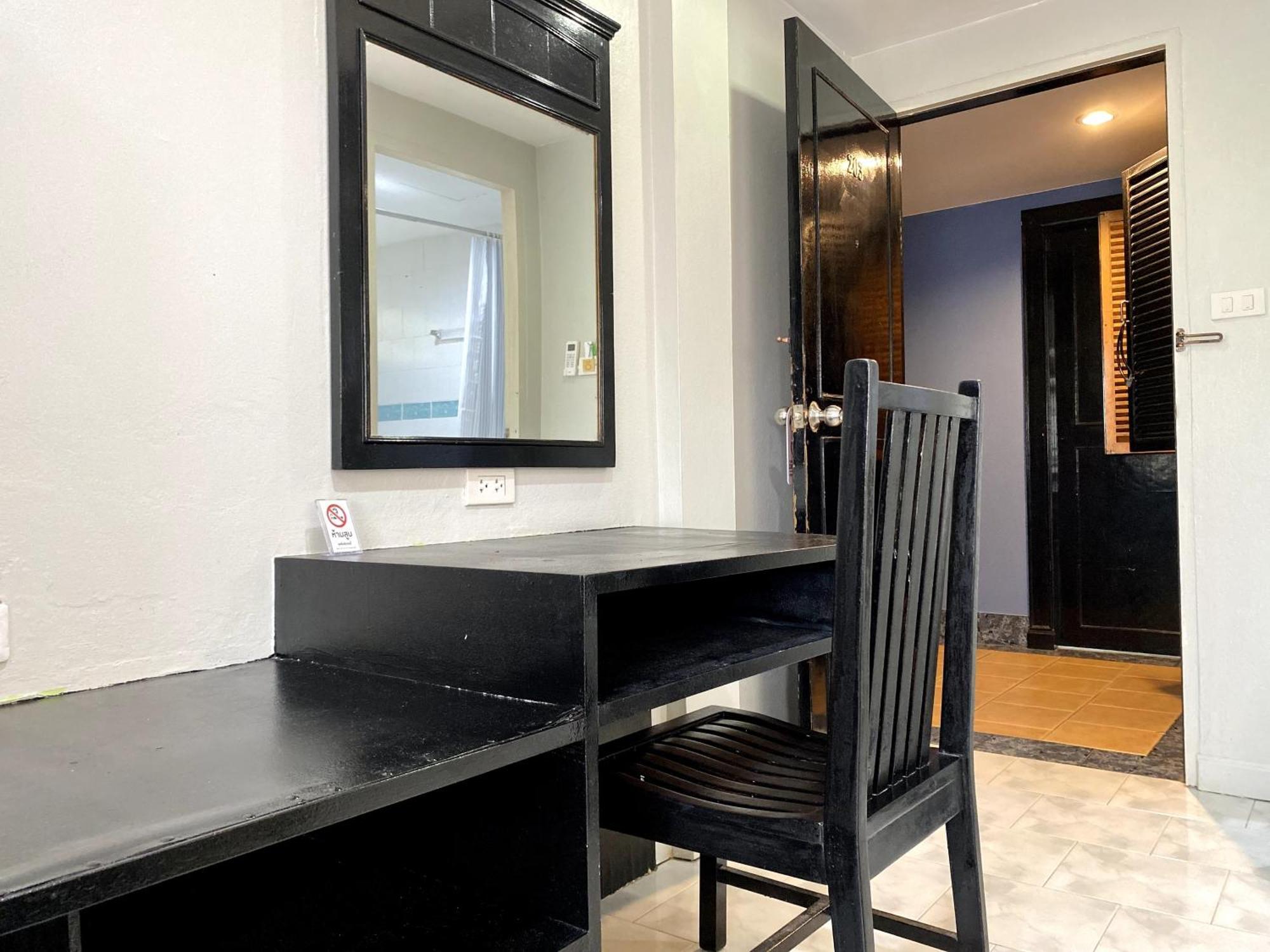 Beachwalk Minotel Patong 외부 사진