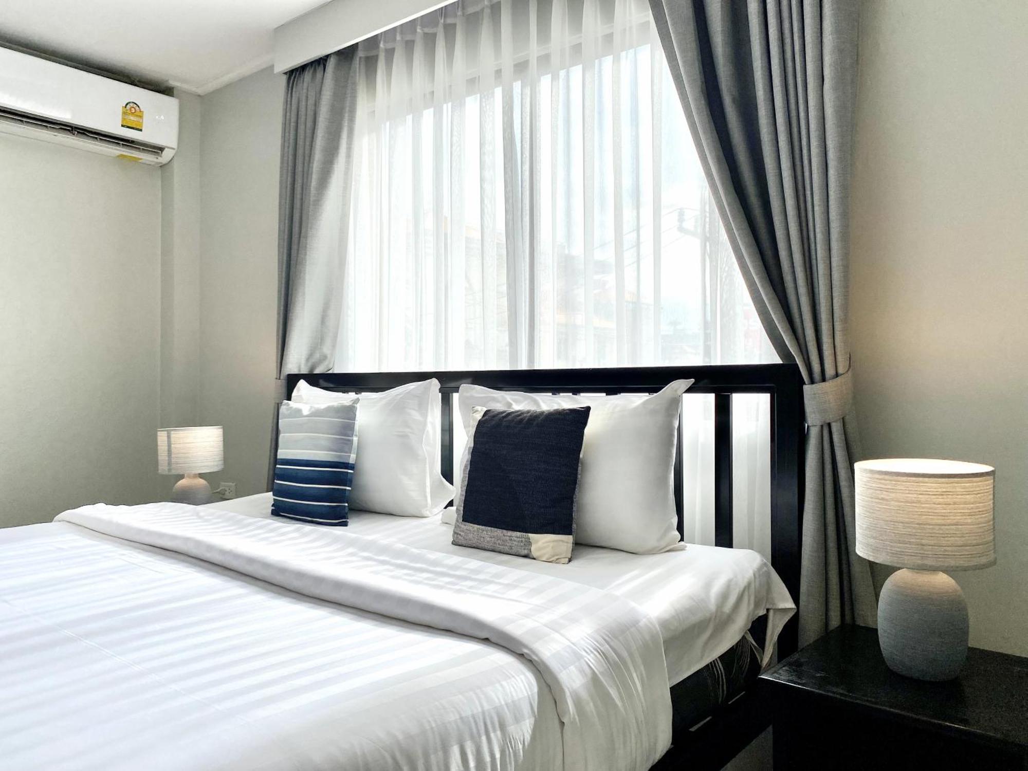Beachwalk Minotel Patong 외부 사진