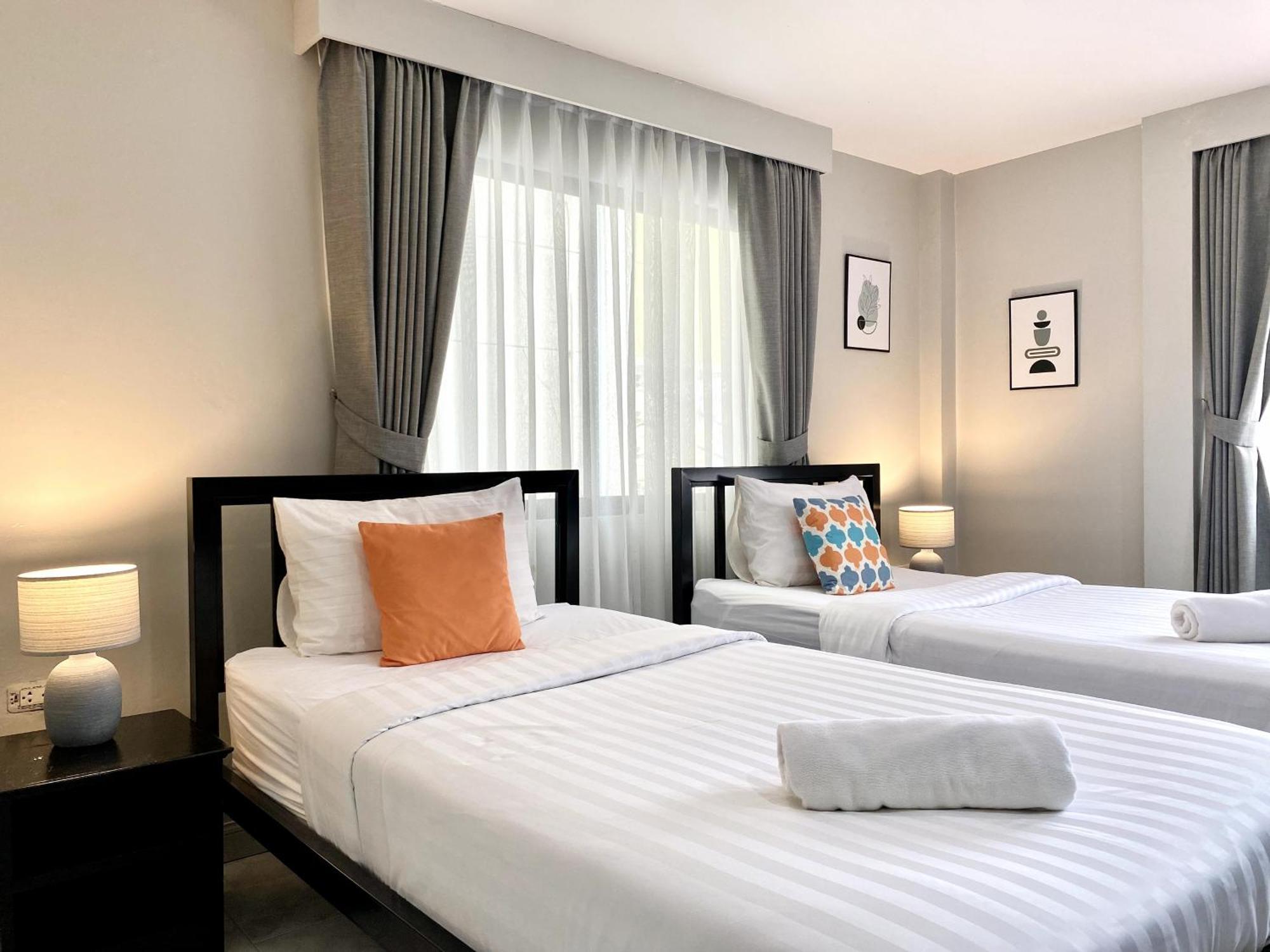 Beachwalk Minotel Patong 외부 사진