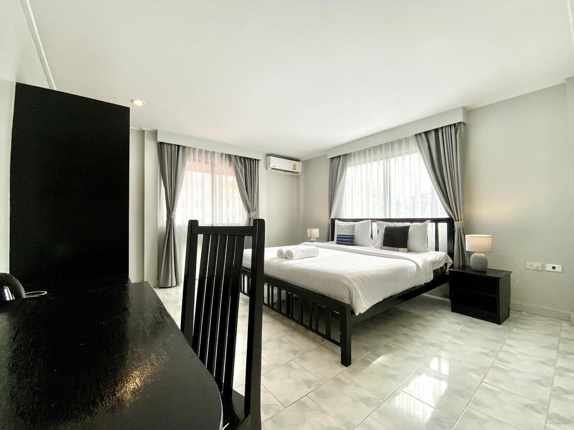 Beachwalk Minotel Patong 외부 사진