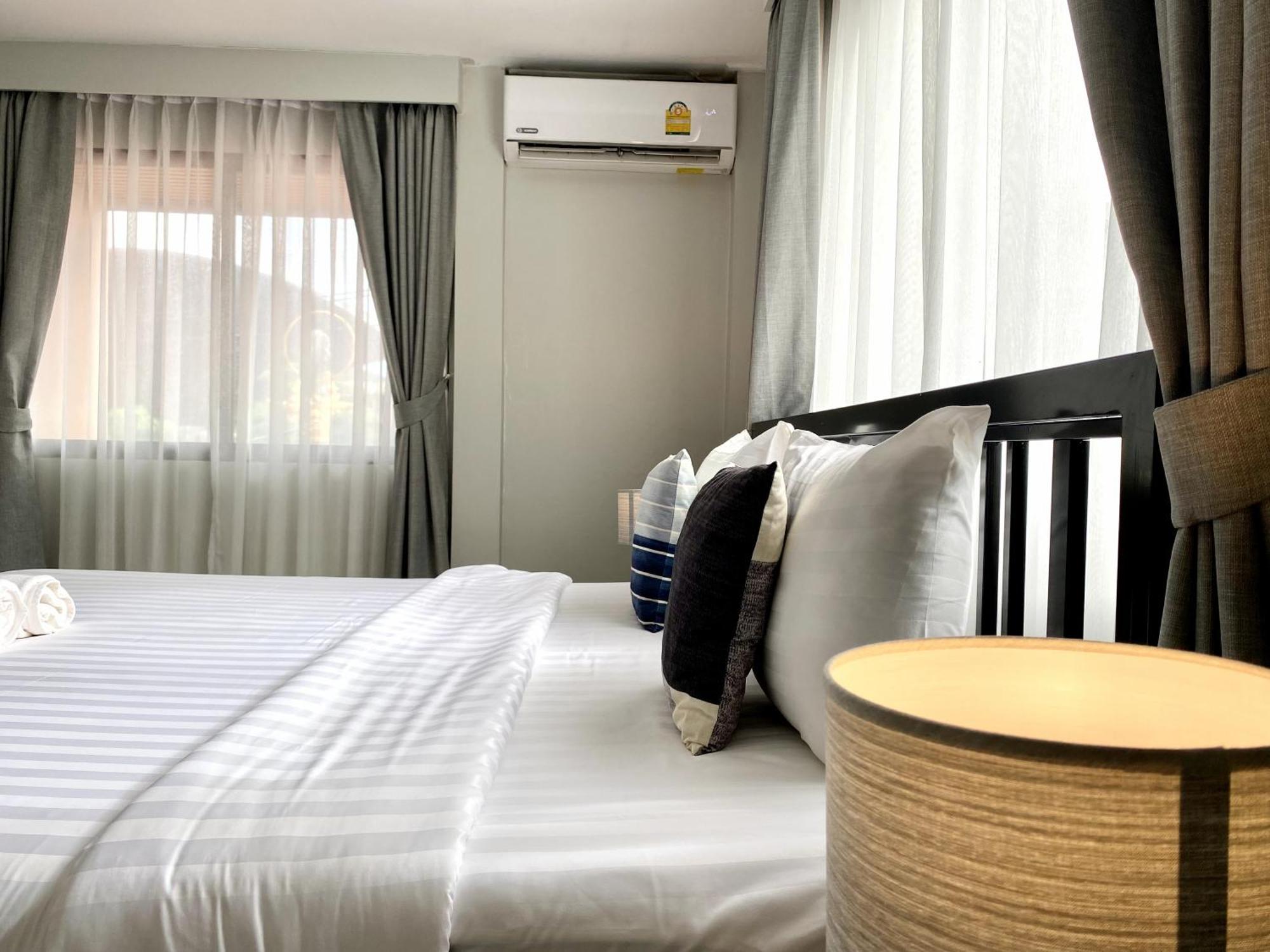 Beachwalk Minotel Patong 외부 사진