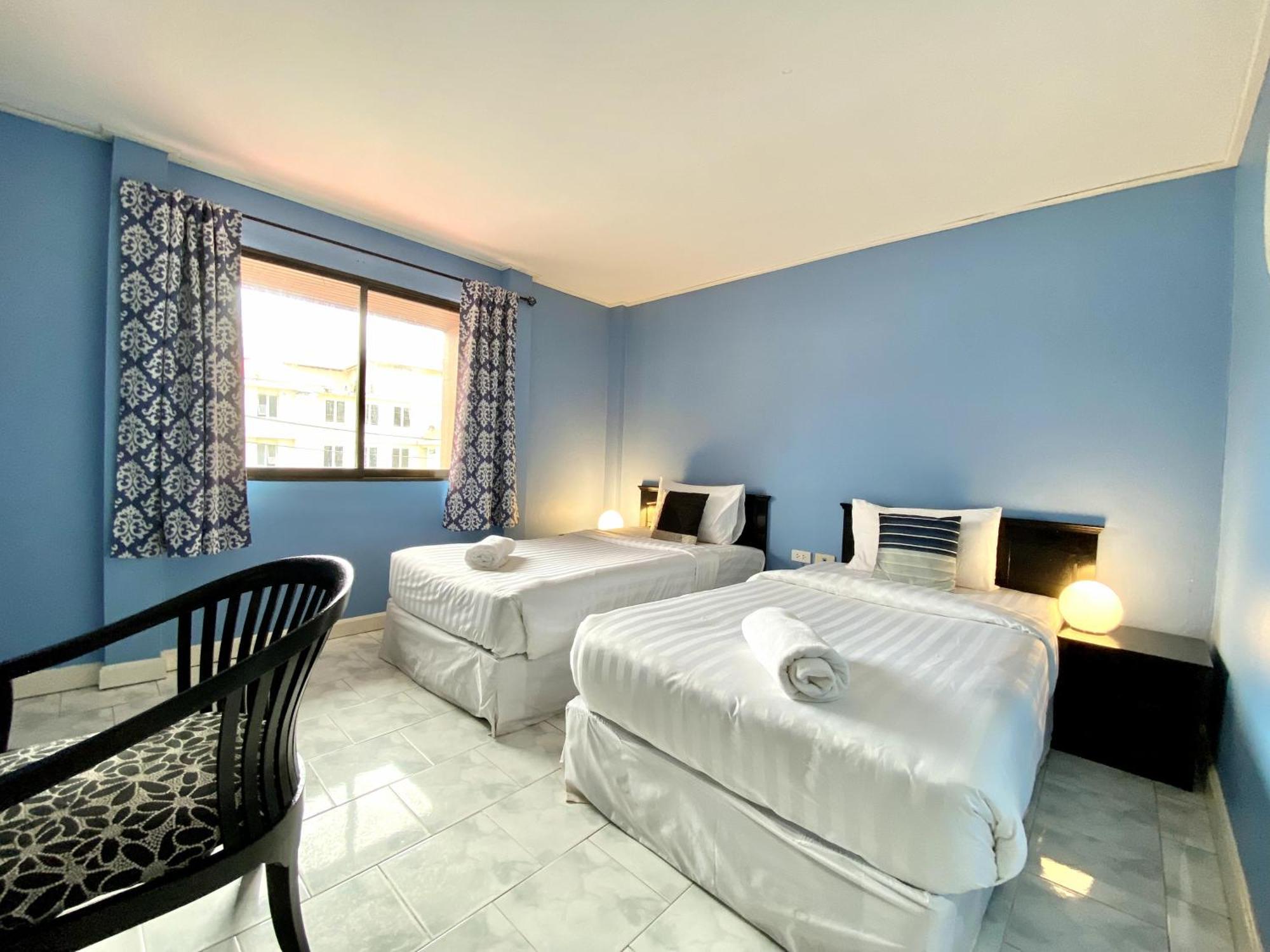 Beachwalk Minotel Patong 외부 사진