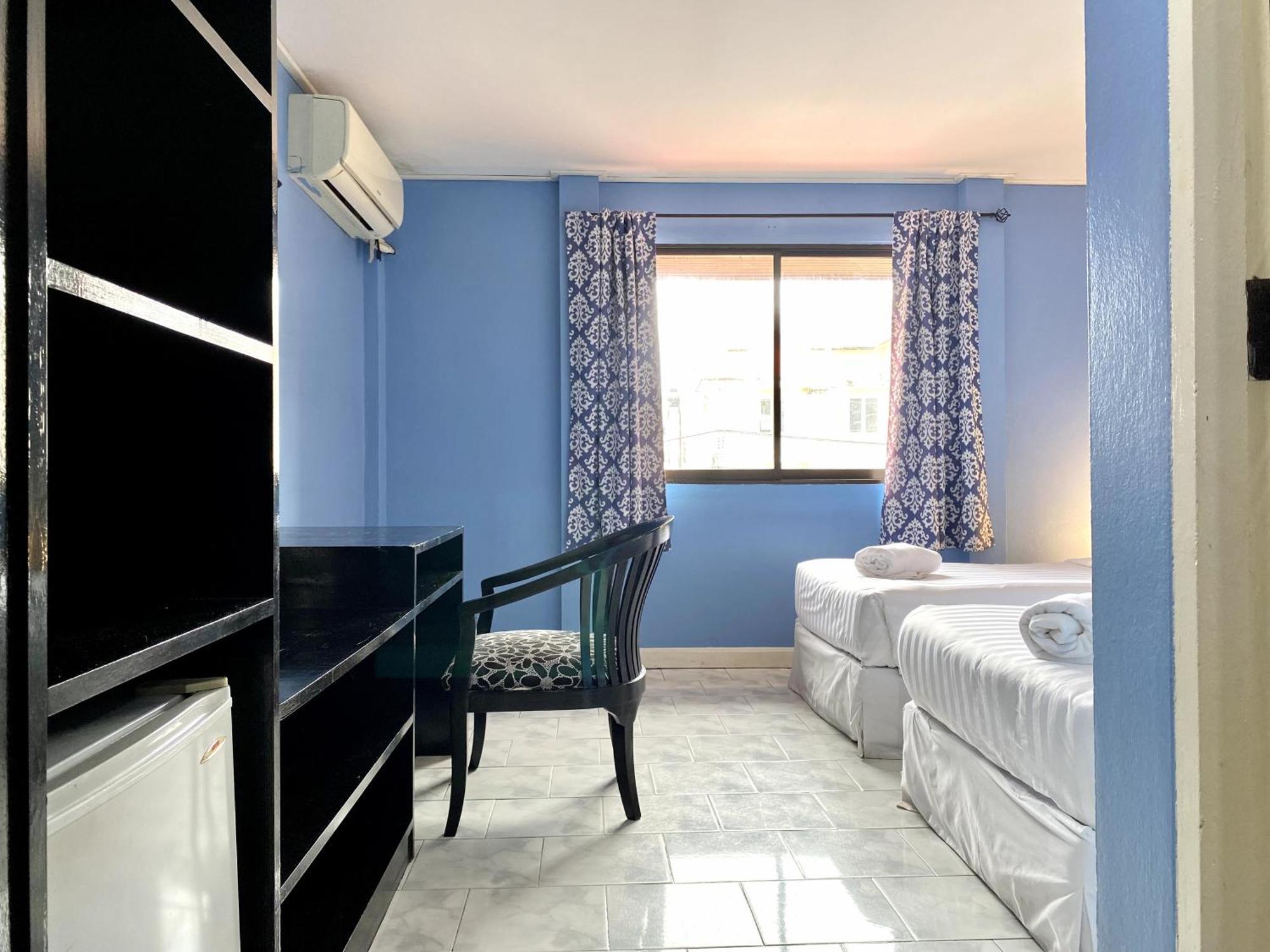 Beachwalk Minotel Patong 외부 사진